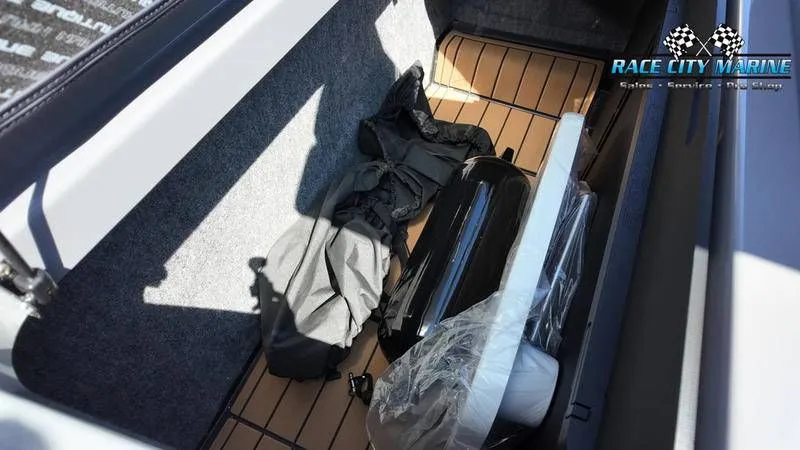 Slide: The Image of Nautique G25 2025 - 20