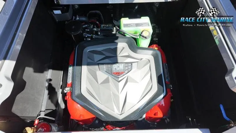 Slide: The Image of Nautique G25 2025 - 23