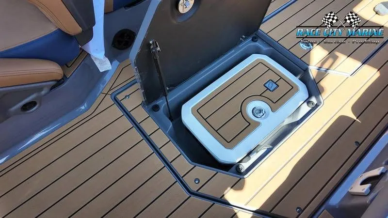 Slide: The Image of Nautique G25 2025 - 34