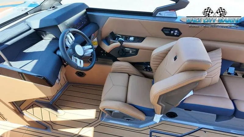 Slide: The Image of Nautique G25 2025 - 37