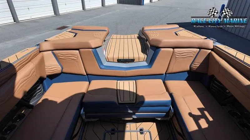 Slide: The Image of Nautique G25 2025 - 41