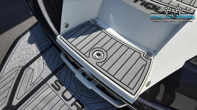 Slide: The Image of Nautique G23 2018 - 24