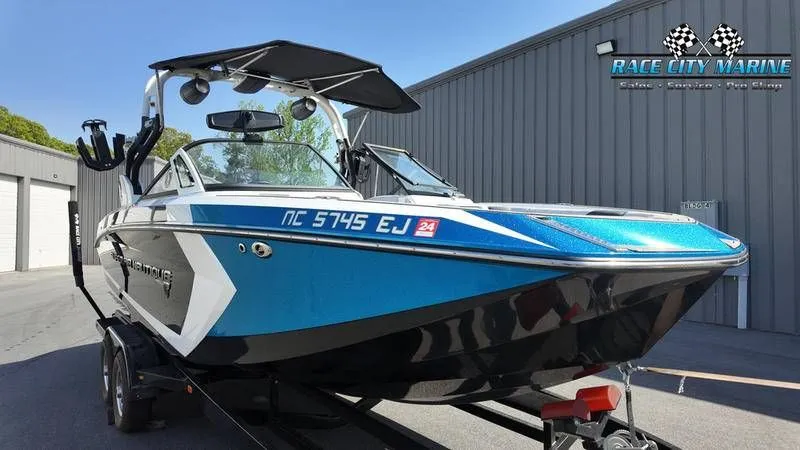 Slide: The Image of Nautique G23 2018 - 3