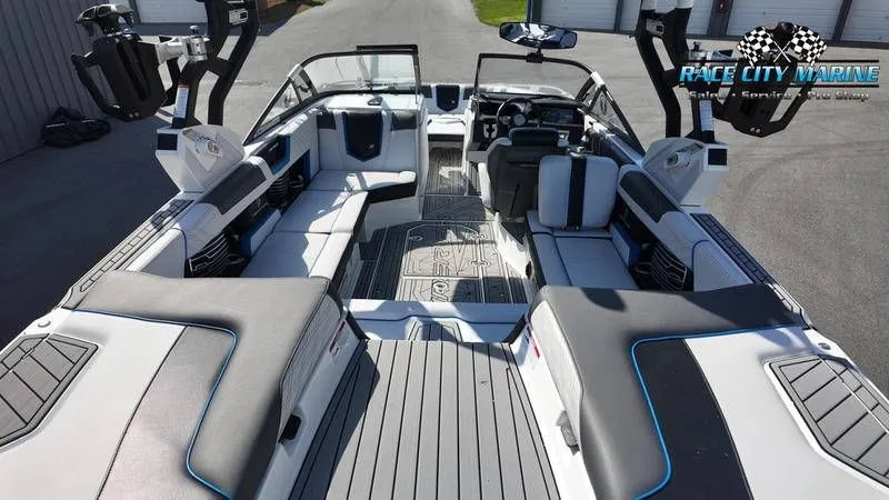 Slide: The Image of Nautique G23 2018 - 42