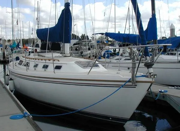 Slide: The Image of Catalina Sloop 1988 - 0