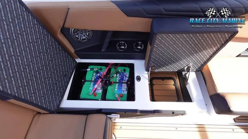 Slide: The Image of Nautique Super Air Nautique S23 2025 - 23