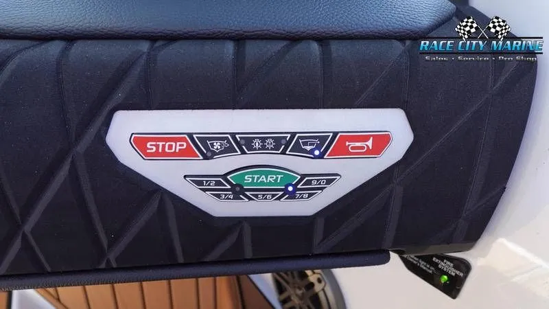 Slide: The Image of Nautique Super Air Nautique S23 2025 - 25