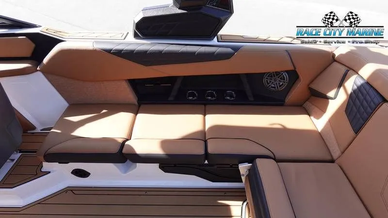 Slide: The Image of Nautique Super Air Nautique S23 2025 - 36