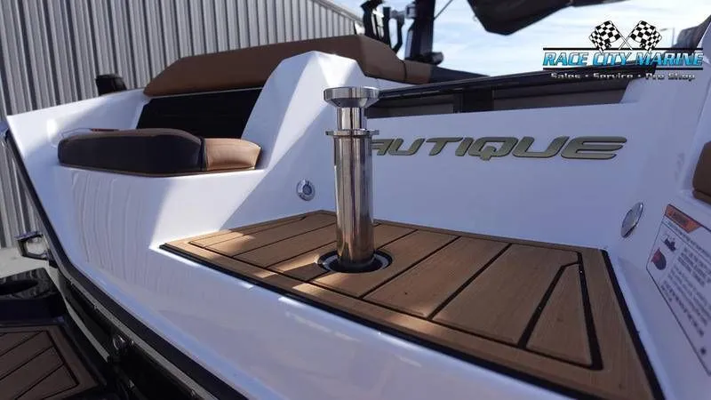Slide: The Image of Nautique Super Air Nautique S23 2025 - 40