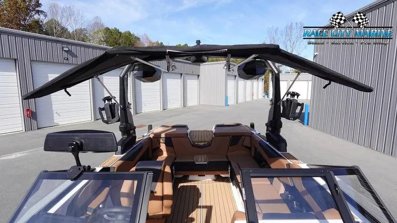 Slide: The Image of Nautique Super Air Nautique S23 2025 - 8