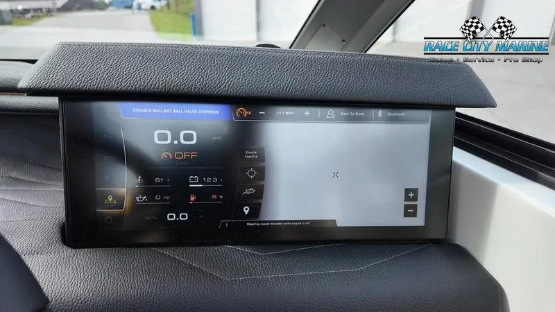 Slide: The Image of Nautique G25 2025 - 13