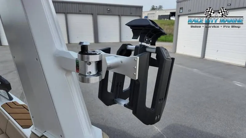 Slide: The Image of Nautique G25 2025 - 37