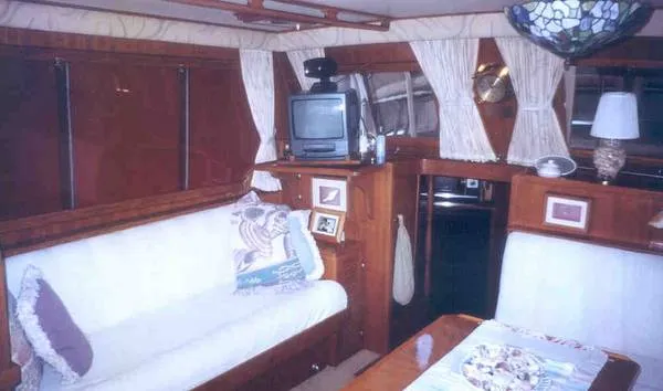 Slide: The Image of Spindrift Sundeck Motoryacht 1984 - 7