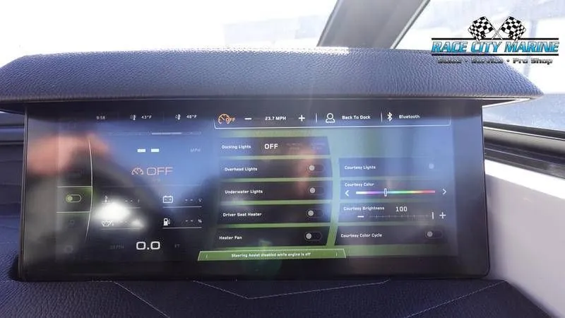 Slide: The Image of Nautique G23 2025 - 19