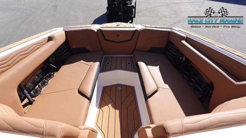 Slide: The Image of Nautique G23 2025 - 55