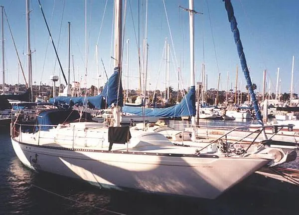 Slide: The Image of Islander Sloop 1974 - 0
