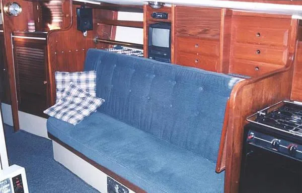 Slide: The Image of Islander Sloop 1974 - 5