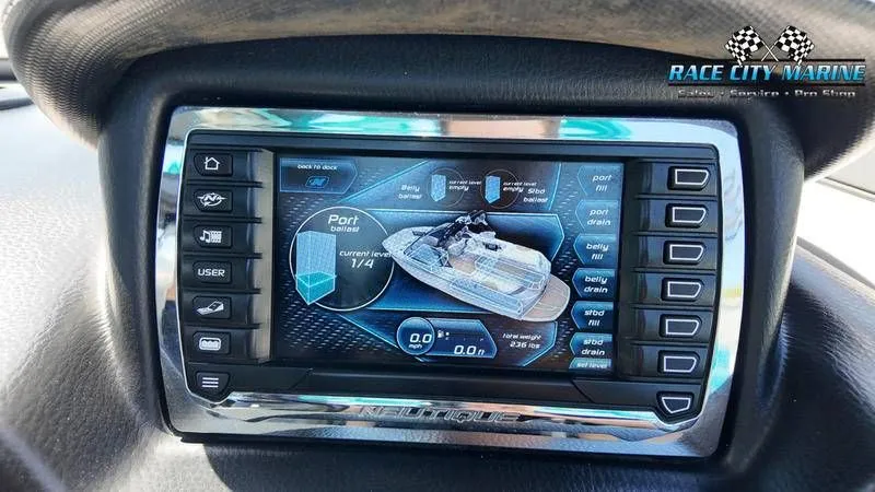 Slide: The Image of Nautique Super Air Nautique G21 2015 - 13