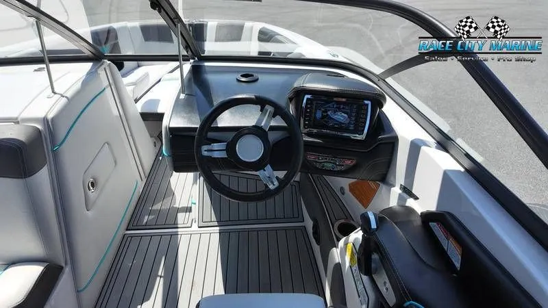 Slide: The Image of Nautique Super Air Nautique G21 2015 - 20