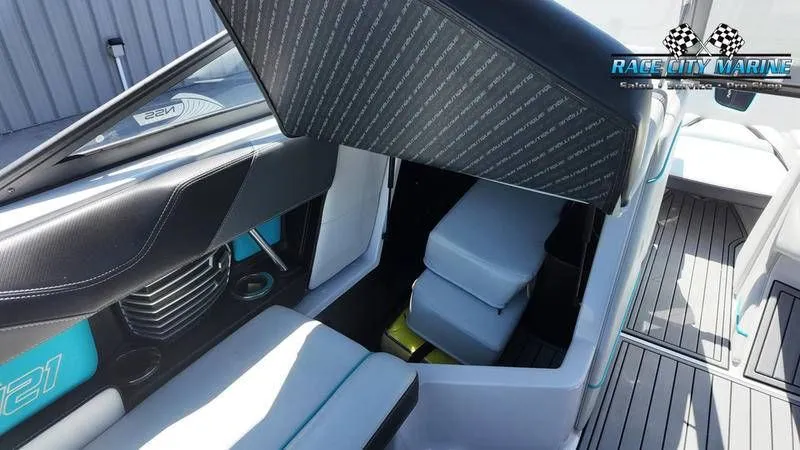 Slide: The Image of Nautique Super Air Nautique G21 2015 - 23