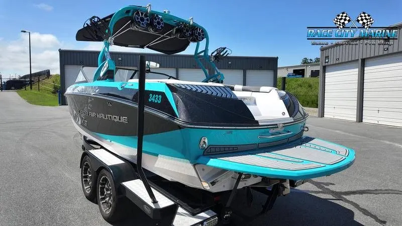 Slide: The Image of Nautique Super Air Nautique G21 2015 - 6