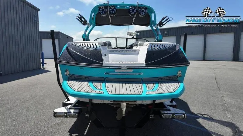 Slide: The Image of Nautique Super Air Nautique G21 2015 - 8