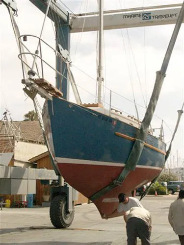 Slide: The Image of Pacific Seacraft Dana 24 1985 - 3