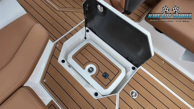 Slide: The Image of Nautique G23 2025 - 12