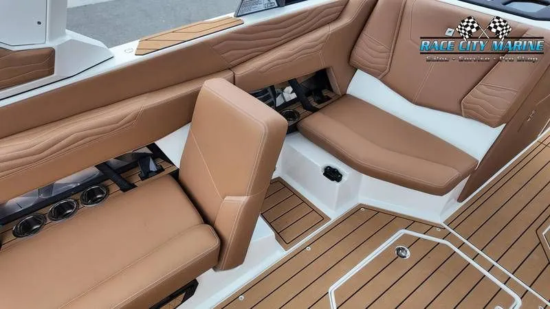 Slide: The Image of Nautique G23 2025 - 13