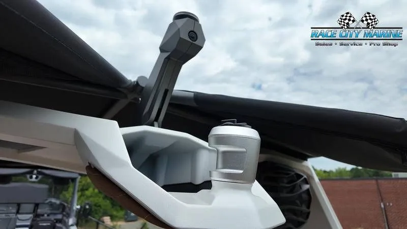 Slide: The Image of Nautique G23 2025 - 19