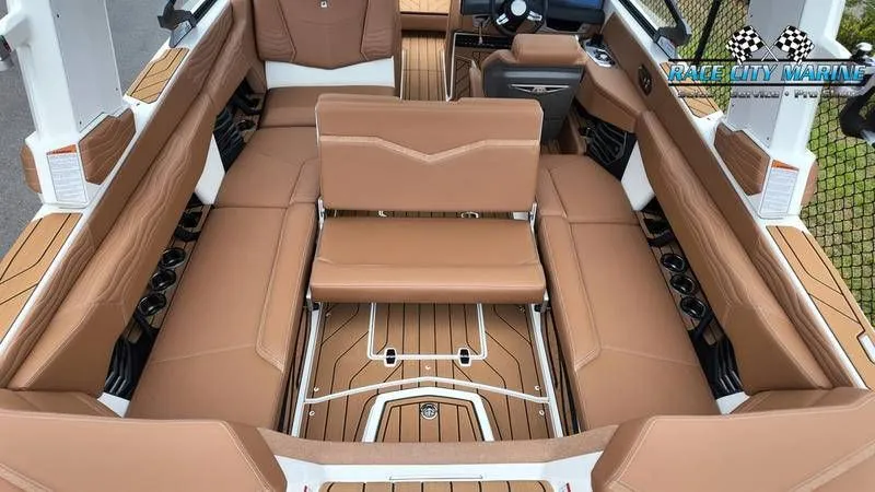 Slide: The Image of Nautique G23 2025 - 20