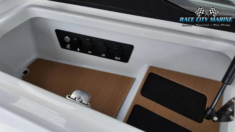 Slide: The Image of Nautique G23 2025 - 22