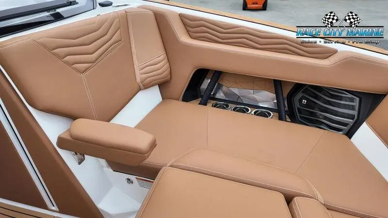 Slide: The Image of Nautique G23 2025 - 39