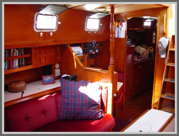 Slide: The Image of Endeavour Center Cockpit Ketch 1979 - 2
