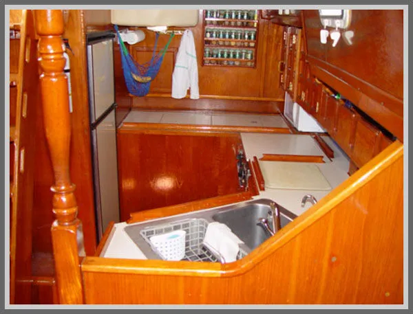 Slide: The Image of Endeavour Center Cockpit Ketch 1979 - 6