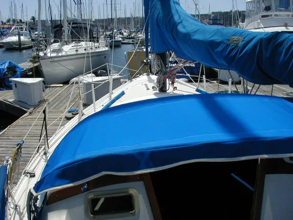 Slide: The Image of Catalina Sloop 1978 - 1