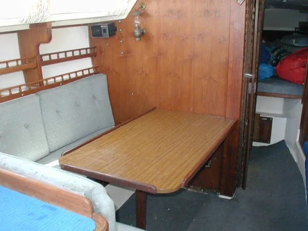 Slide: The Image of Catalina Sloop 1978 - 7