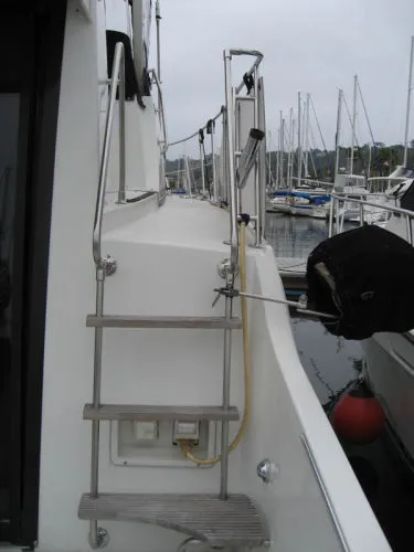 Slide: The Image of Carver Yachts 3297MARINER 1989 - 2