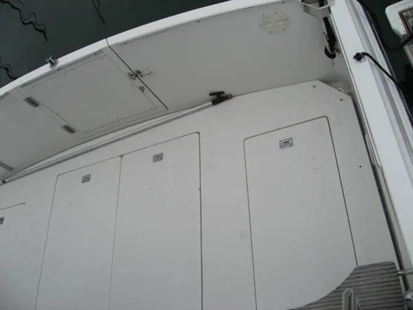 Slide: The Image of Carver Yachts 3297MARINER 1989 - 3