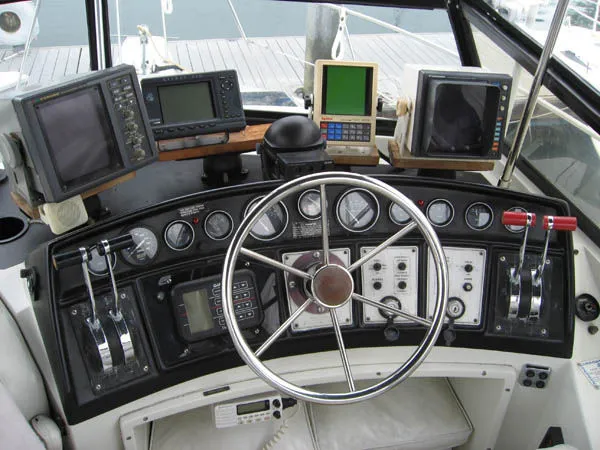 Slide: The Image of Carver Yachts 3297MARINER 1989 - 6