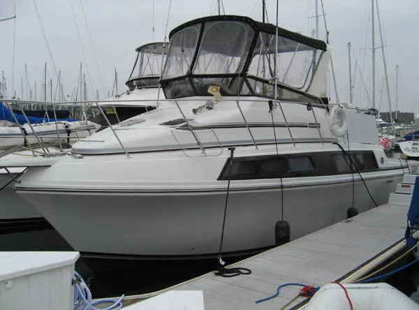 Slide: The Image of Carver Yachts 3297MARINER 1989 - 8