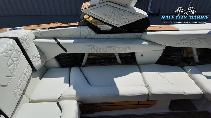 Slide: The Image of Nautique Super Air Nautique G23 Paragon 2025 - 39