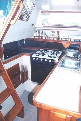 Slide: The Image of Catalina Sloop 1979 - 5