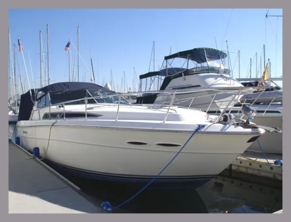 Slide: The Image of Sea Ray 390 Express 1987 - 0