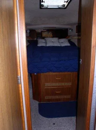 Slide: The Image of Sea Ray 390 Express 1987 - 7