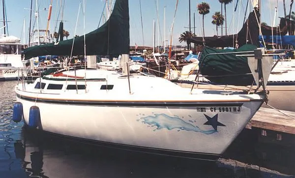 Slide: The Image of Catalina Sloop 1984 - 0