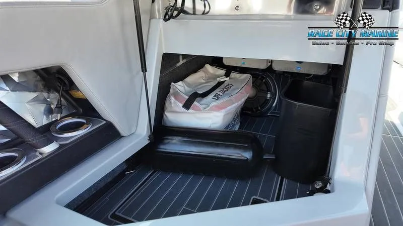 Slide: The Image of Nautique Paragon 25 2021 - 16