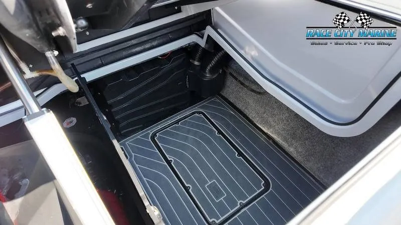 Slide: The Image of Nautique Paragon 25 2021 - 37