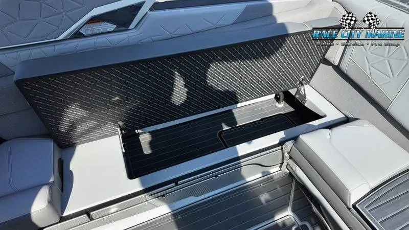 Slide: The Image of Nautique Paragon 25 2021 - 39