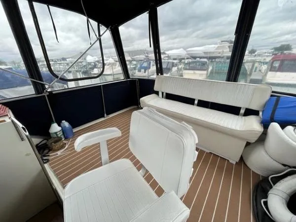 Slide: The Image of Chris-Craft 350 Catalina 1975 - 11